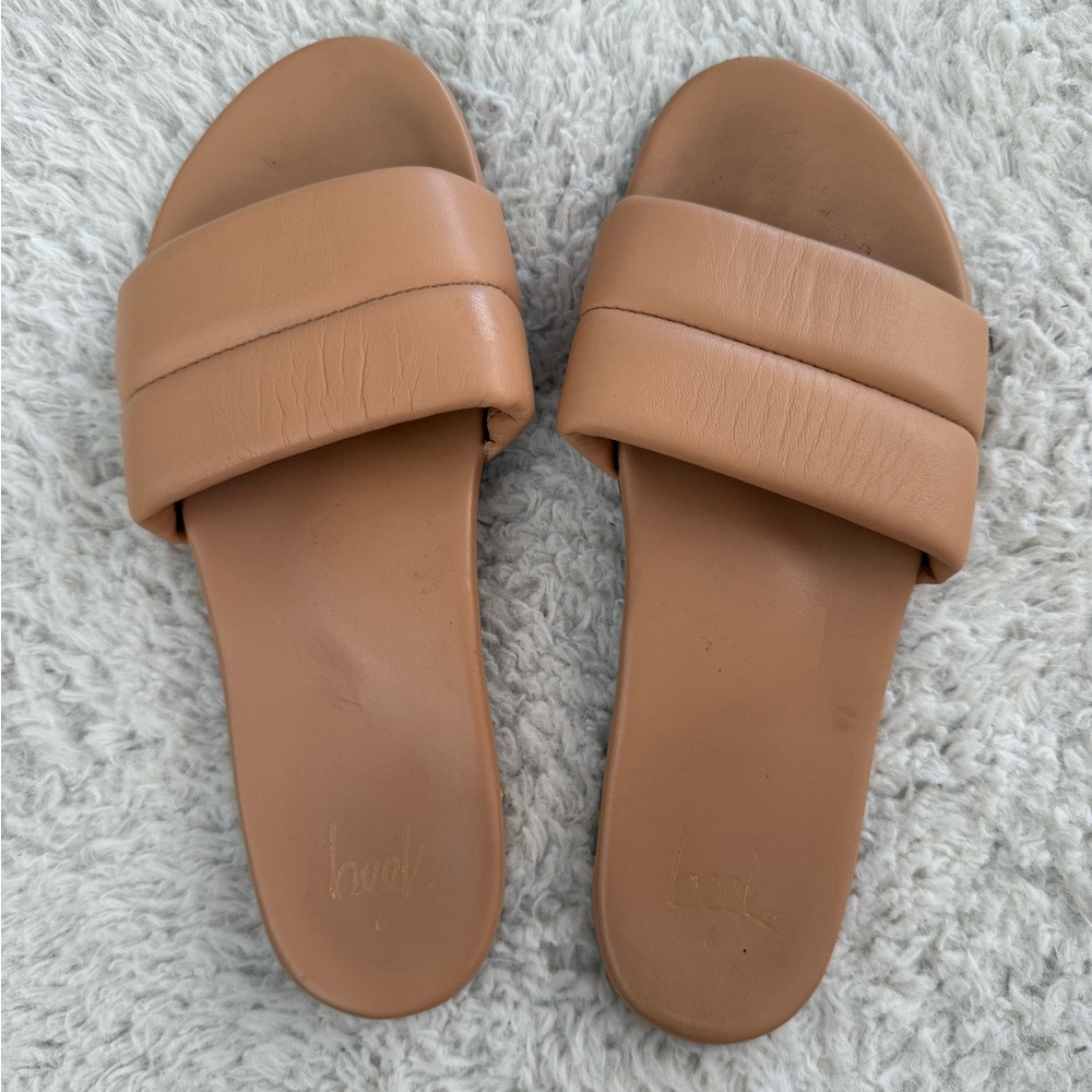 Beek Sugarbird Slide Sandals